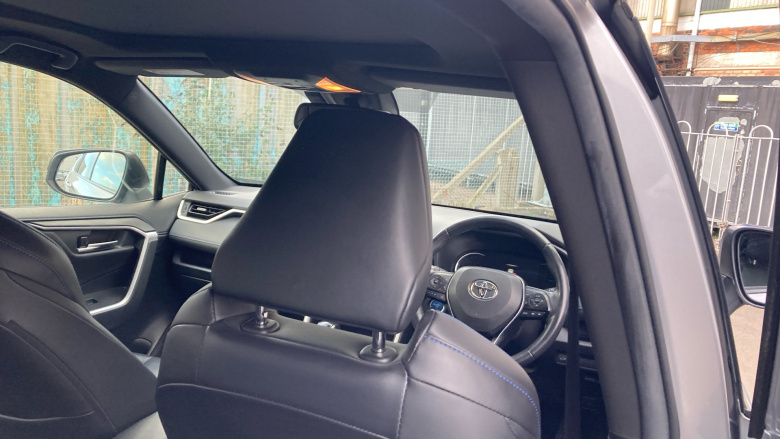 Toyota RAV4 2.5 VVT-i Hybrid Dynamic 5dr CVT 2WD Hybrid Estate